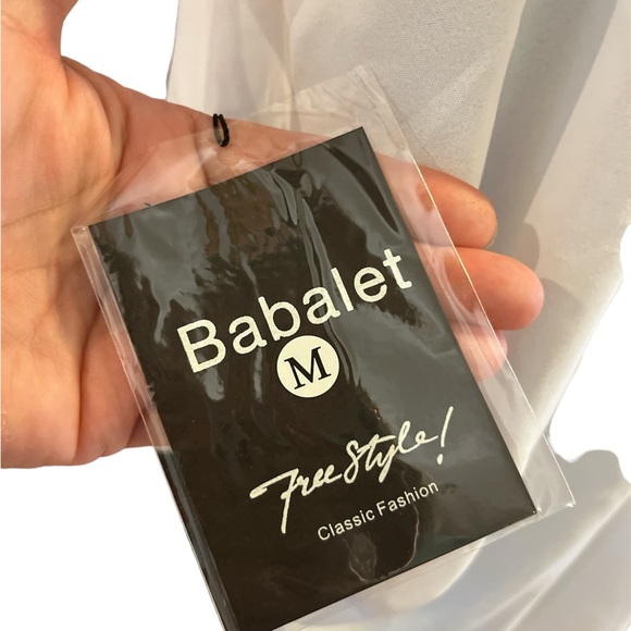 White Ruffle Sleeve Tank - Picture 4 of 4